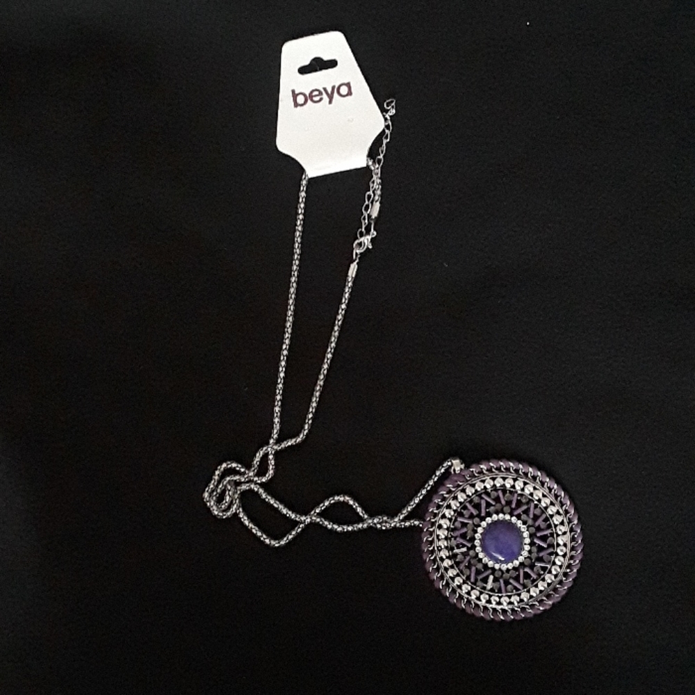 NWT!! Silver and purple Beya necklace